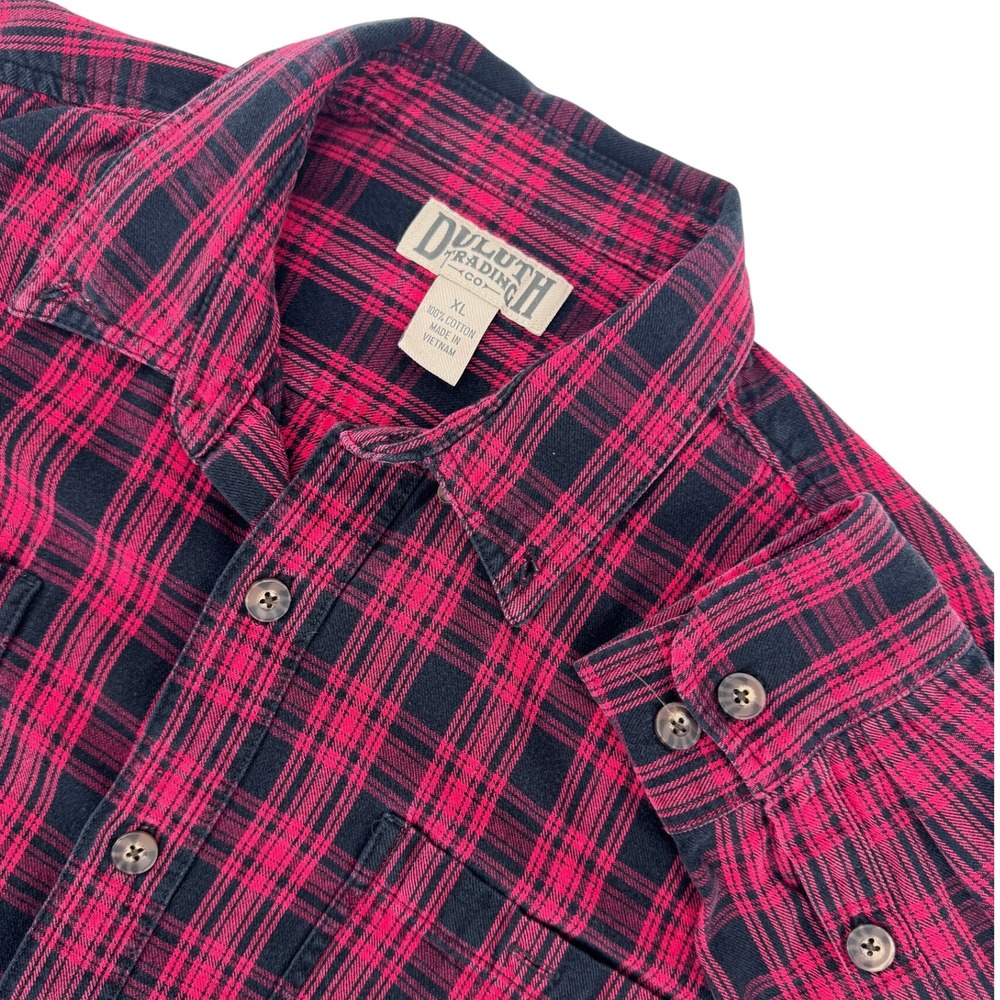 Duluth Trading Co Flannel Shirt XL Mens Red Black Plaid‎ Cabincore Button Up